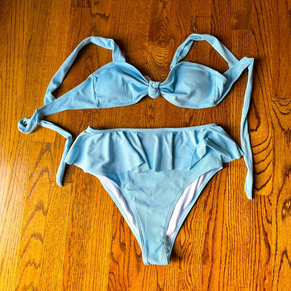 Sporlike bikini - Picture 1 of 3